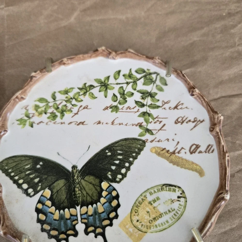 Set of 2 Mud Pie Nesting Wall Hanging Plates Butterflies Script Writing